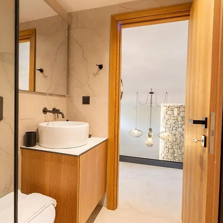 Kallithea Luxury -artemis-