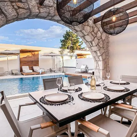 Kallithea Luxury -artemis- * Koskinou (Rhodes)